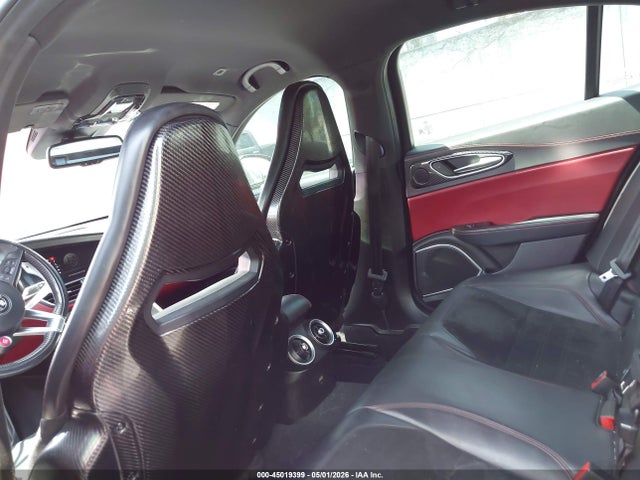 ZARFAEAV0J7569847 Alfa Romeo Giulia Quadrifoglio Rwd