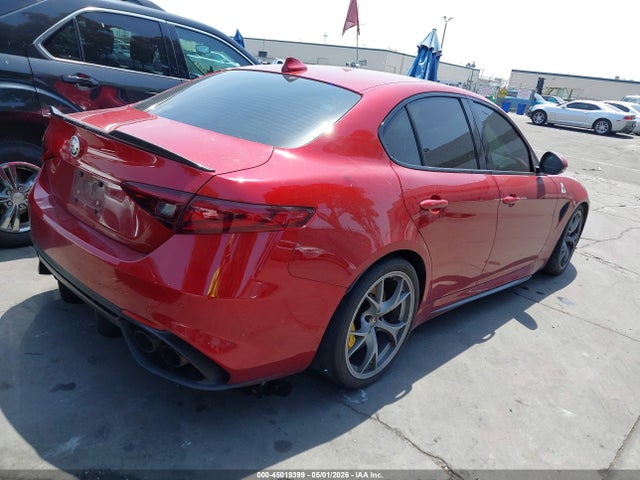 ZARFAEAV0J7569847 Alfa Romeo Giulia Quadrifoglio Rwd