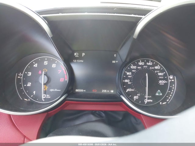 ZARFAEAV0J7569847 Alfa Romeo Giulia Quadrifoglio Rwd
