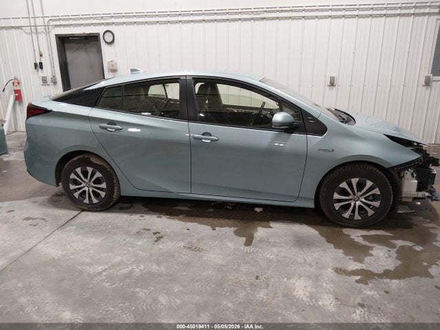 JTDL9MFU2N3032605 Toyota Prius Xle Awd-e