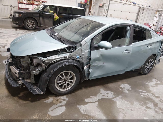 JTDL9MFU2N3032605 Toyota Prius Xle Awd-e