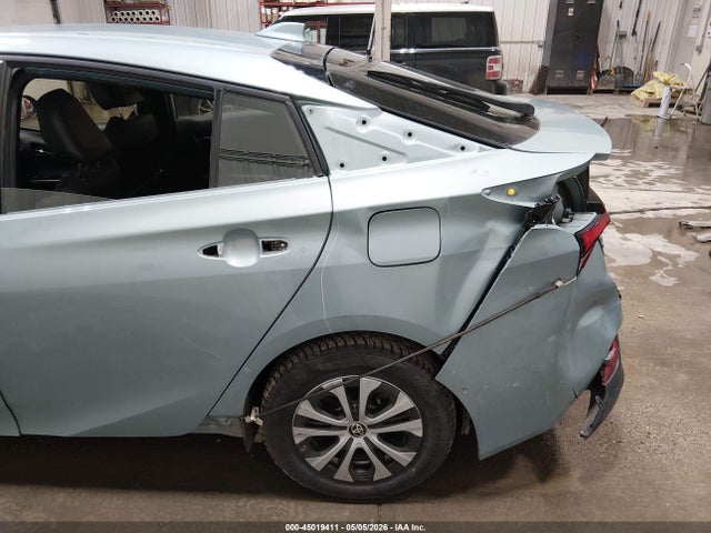JTDL9MFU2N3032605 Toyota Prius Xle Awd-e