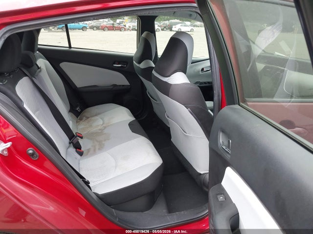Toyota Prius Three 2018 JTDKARFU4J3067589 Image 8