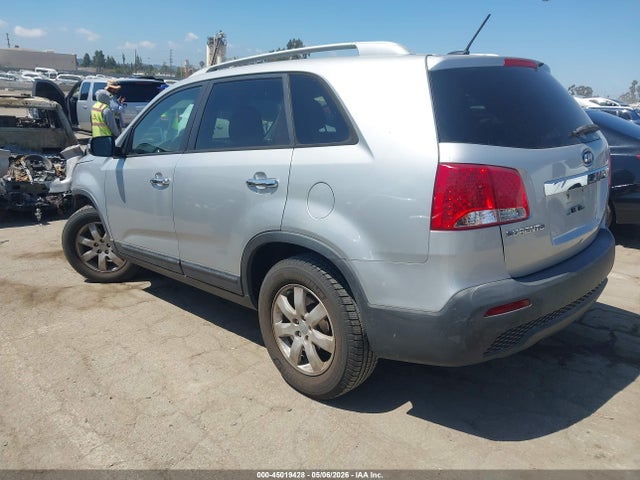 Продажа на аукционе авто 2013 Kia Sorento Lx V6, vin: 5XYKT4A29DG402588, номер лота: 45019428
