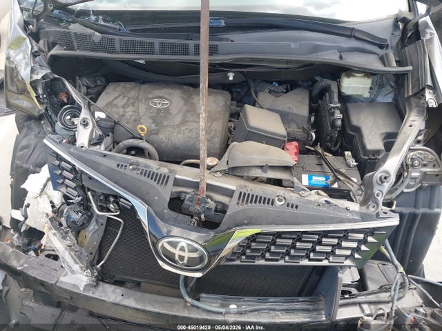 Toyota Sienna Se 8 Passenger 2018 5TDXZ3DC4JS907830 Image 10