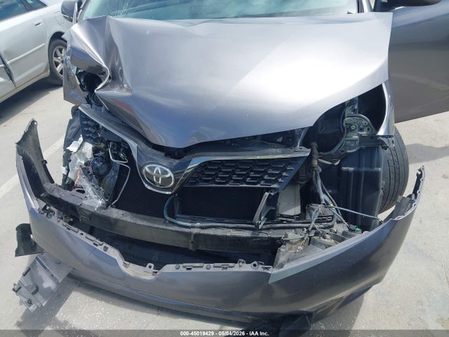 Toyota Sienna Se 8 Passenger 2018 5TDXZ3DC4JS907830 Image 6