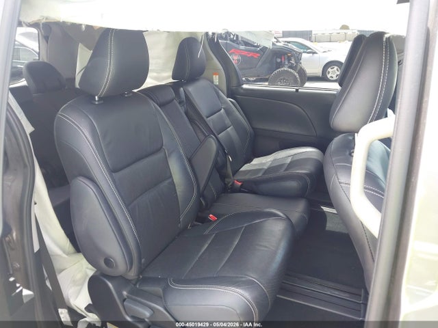 Toyota Sienna Se 8 Passenger 2018 5TDXZ3DC4JS907830 Image 8