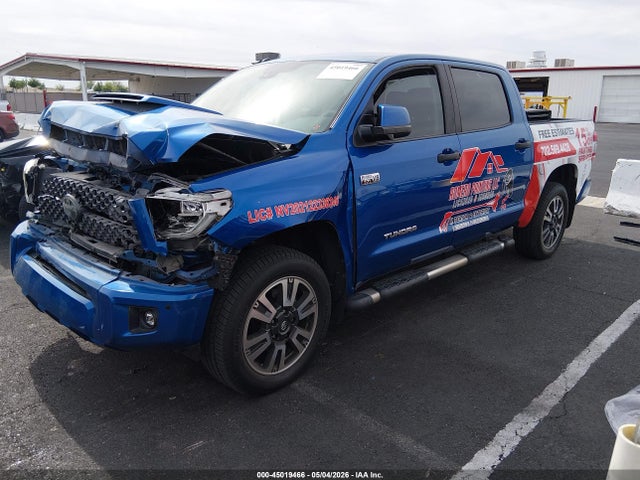 5TFDY5F1XJX721653 Toyota Tundra Sr5 5.7l V8