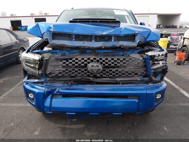 5TFDY5F1XJX721653 Toyota Tundra Sr5 5.7l V8
