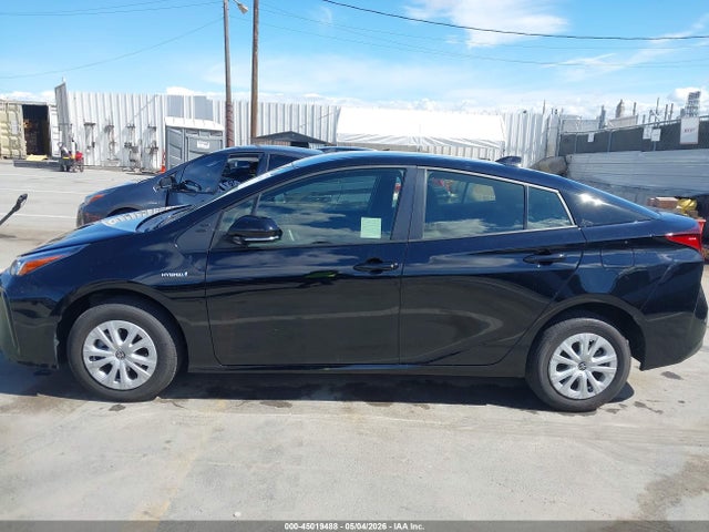 JTDKAMFU5N3189984 Toyota Prius L