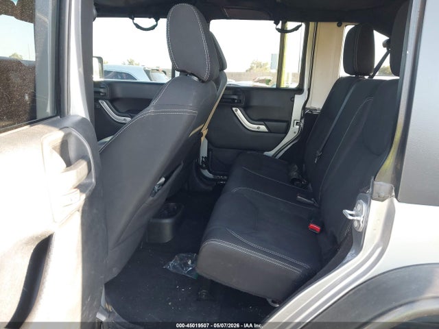 45019507 :رقم المزاد ، 1C4BJWEG7FL685152 vin ، 2015 Jeep Wrangler Unlimited Sahara مزاد بيع