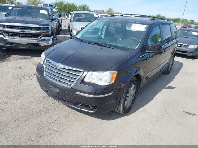 45019556 :رقم المزاد ، 2A4RR5DX1AR290784 vin ، 2010 Chrysler Town & Country Touring مزاد بيع