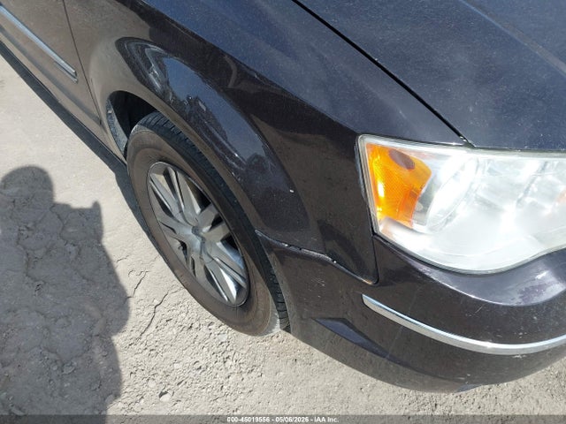 45019556 :رقم المزاد ، 2A4RR5DX1AR290784 vin ، 2010 Chrysler Town & Country Touring مزاد بيع
