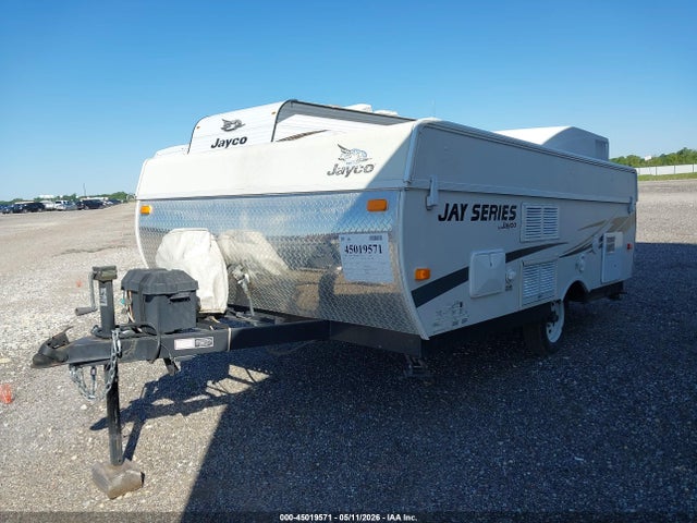 Jayco Travel Trailer 2014 1UJAJ0AF5E2BB0105 Image 2
