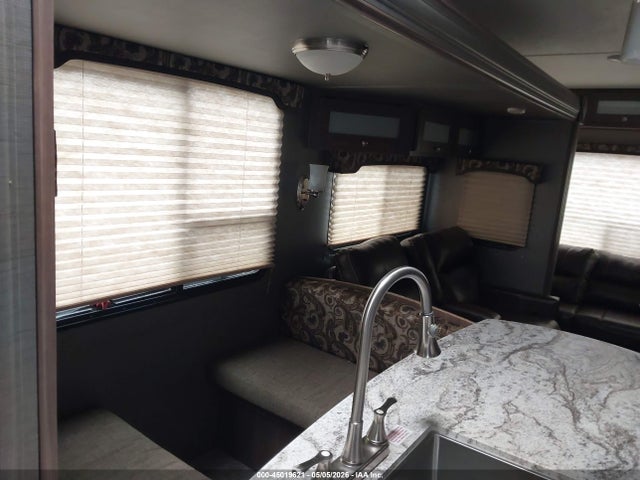 4YDF30321J7246916 Keystone keystone