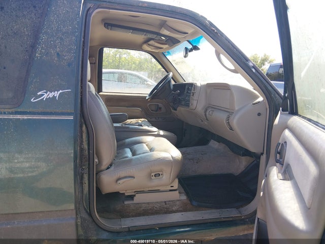 Продаж на аукціоні авто 1999 Chevrolet Tahoe, vin: 3GNEK18R0XG104218, номер лоту: 45019710