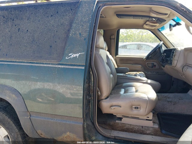 Продаж на аукціоні авто 1999 Chevrolet Tahoe, vin: 3GNEK18R0XG104218, номер лоту: 45019710