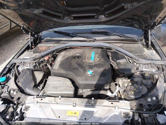 2022 Bmw 330e Xdrive მანქანა იყიდება აუქციონზე, vin: 3MW5P9J08N8C72133, აუქციონის ნომერი: 45019742