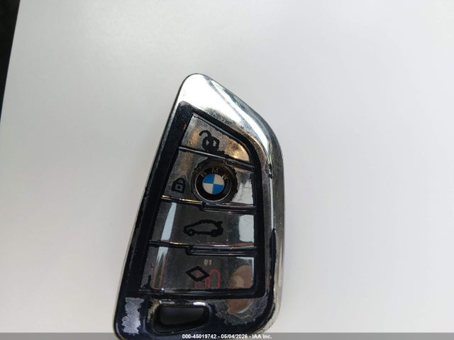 2022 Bmw 330e Xdrive მანქანა იყიდება აუქციონზე, vin: 3MW5P9J08N8C72133, აუქციონის ნომერი: 45019742