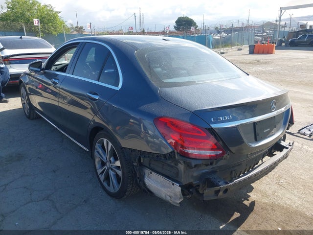 2016 Mercedes-benz C 300 Luxury/sport მანქანა იყიდება აუქციონზე, vin: 55SWF4JB7GU156188, აუქციონის ნომერი: 45019754