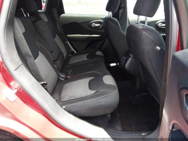 1C4PJLAB6GW282388 Jeep Cherokee Sport