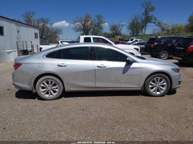 1G1ZD5ST3MF052251 Chevrolet Malibu Fwd Lt