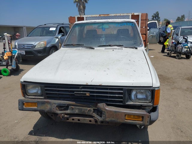 Продаж на аукціоні авто 1985 Toyota Pickup Commercial/camper Rn55, vin: JT5RN55R5F0136187, номер лоту: 45019790