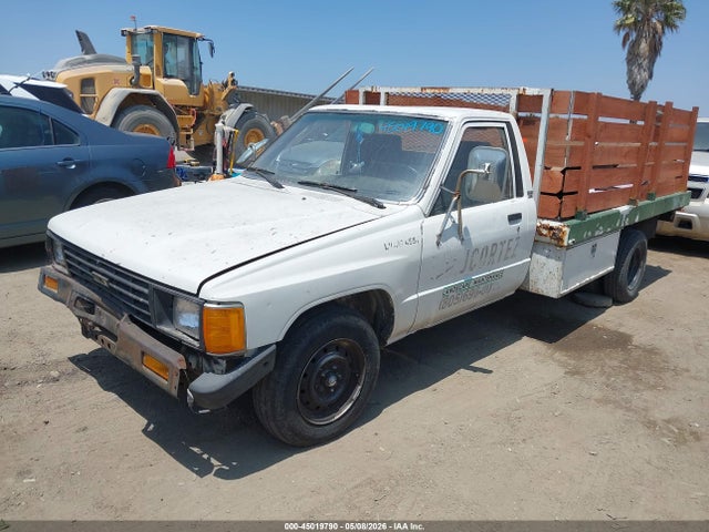 Продаж на аукціоні авто 1985 Toyota Pickup Commercial/camper Rn55, vin: JT5RN55R5F0136187, номер лоту: 45019790