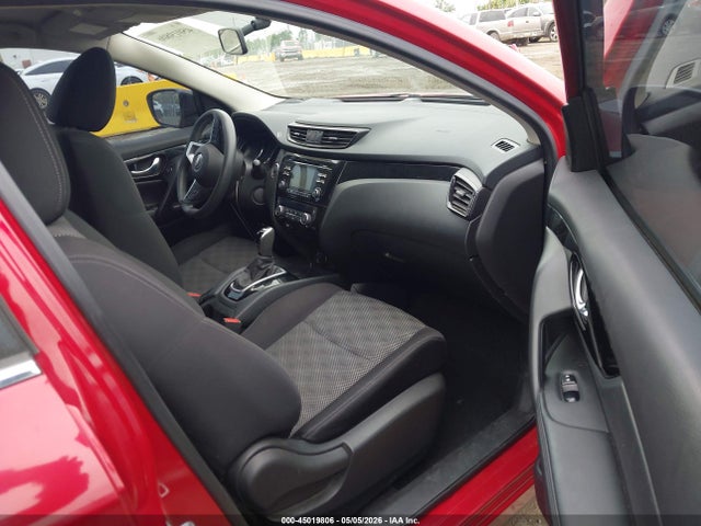 JN1BJ1CPXHW034298 Nissan Rogue Sport Sv