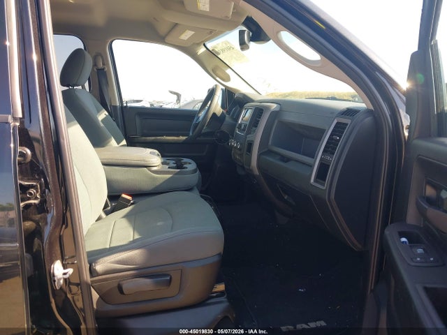 Продаж на аукціоні авто 2018 Ram 1500 Tradesman  4x4 5'7 Box, vin: 1C6RR7KG4JS339292, номер лоту: 45019830