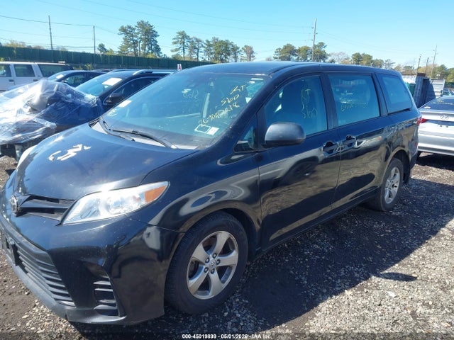 2018 Toyota Sienna L 7 Passenger მანქანა იყიდება აუქციონზე, vin: 5TDZZ3DC9JS962007, აუქციონის ნომერი: 45019899