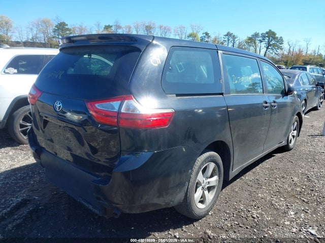 2018 Toyota Sienna L 7 Passenger მანქანა იყიდება აუქციონზე, vin: 5TDZZ3DC9JS962007, აუქციონის ნომერი: 45019899