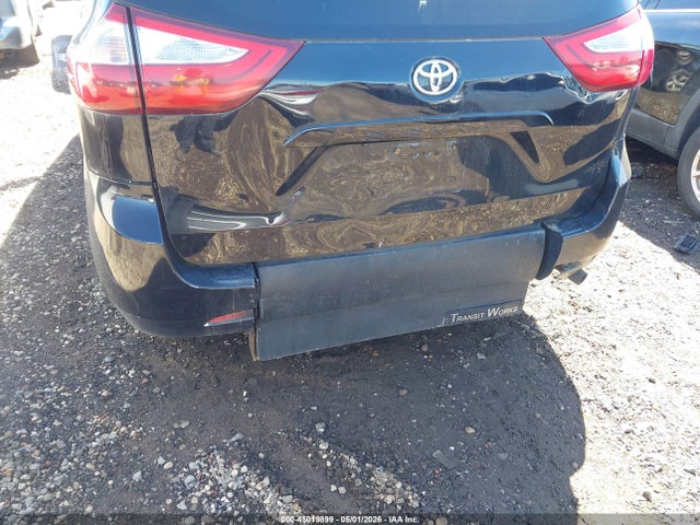 2018 Toyota Sienna L 7 Passenger მანქანა იყიდება აუქციონზე, vin: 5TDZZ3DC9JS962007, აუქციონის ნომერი: 45019899
