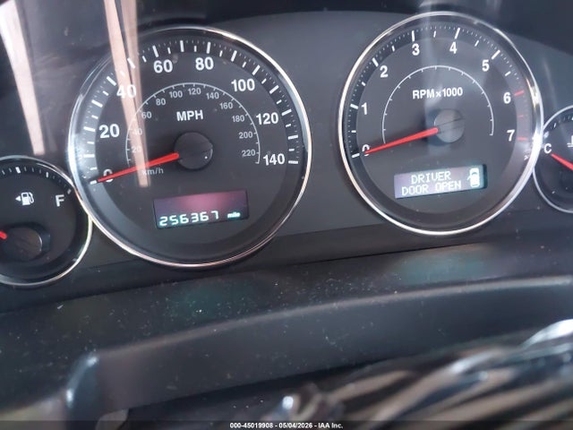 2007 Jeep Commander Sport მანქანა იყიდება აუქციონზე, vin: 1J8HG48K17C530538, აუქციონის ნომერი: 45019908