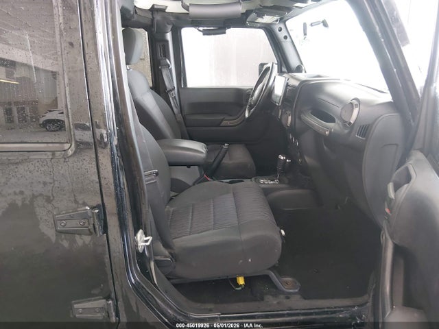 45019926 :رقم المزاد ، 1C4BJWDG7CL266845 vin ، 2012 Jeep Wrangler Unlimited Sport مزاد بيع