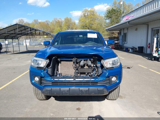 45019937 :رقم المزاد ، 3TMDZ5BN8HM017635 vin ، 2017 Toyota Tacoma Trd Off Road مزاد بيع
