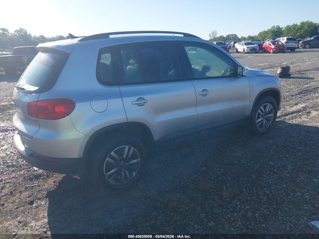2015 Volkswagen Tiguan S მანქანა იყიდება აუქციონზე, vin: WVGAV7AX5FW611024, აუქციონის ნომერი: 45020009