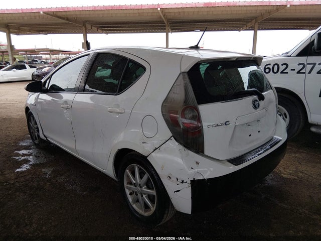 45020010 :رقم المزاد ، JTDKDTB34D1535936 vin ، 2013 Toyota Prius C Three مزاد بيع