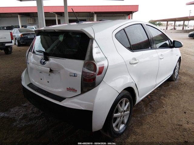 45020010 :رقم المزاد ، JTDKDTB34D1535936 vin ، 2013 Toyota Prius C Three مزاد بيع