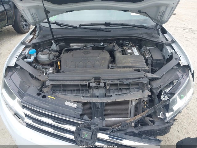 Продаж на аукціоні авто 2018 Volkswagen Tiguan 2.0t S, vin: 3VV1B7AX5JM017976, номер лоту: 45020046