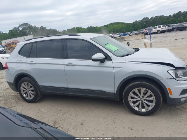 Продаж на аукціоні авто 2018 Volkswagen Tiguan 2.0t S, vin: 3VV1B7AX5JM017976, номер лоту: 45020046