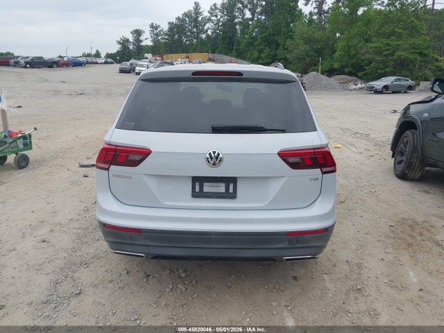 Продаж на аукціоні авто 2018 Volkswagen Tiguan 2.0t S, vin: 3VV1B7AX5JM017976, номер лоту: 45020046