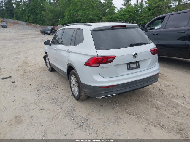 Продаж на аукціоні авто 2018 Volkswagen Tiguan 2.0t S, vin: 3VV1B7AX5JM017976, номер лоту: 45020046
