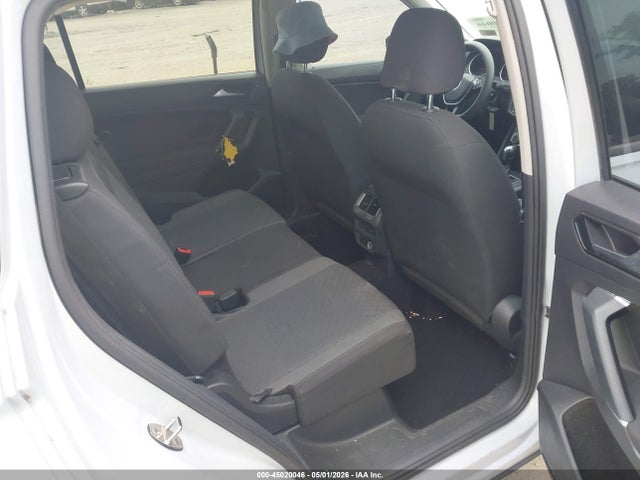 Продаж на аукціоні авто 2018 Volkswagen Tiguan 2.0t S, vin: 3VV1B7AX5JM017976, номер лоту: 45020046