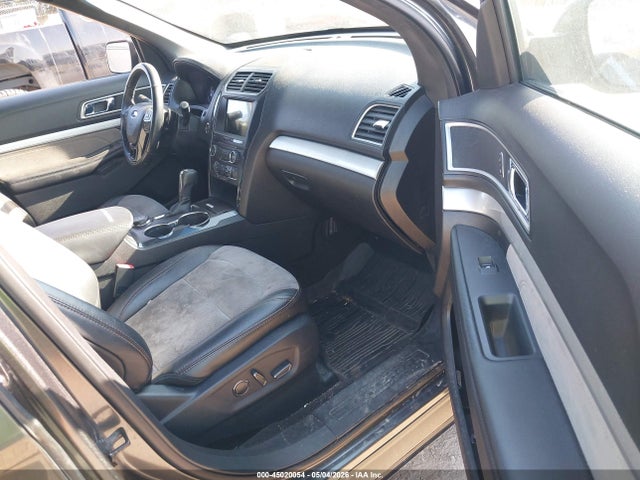 1FM5K8D88HGA70746 Ford EXPLORER XLT