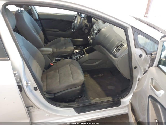 Продаж на аукціоні авто 2017 Kia Forte Lx, vin: 3KPFK4A74HE053665, номер лоту: 45020081