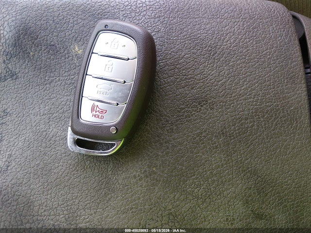 Продажа на аукционе авто 2015 Hyundai Sonata Limited, vin: 5NPE34AF3FH011884, номер лота: 45020092