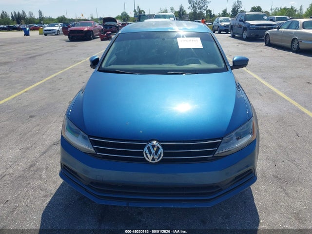 2017 Volkswagen Jetta 1.4t S მანქანა იყიდება აუქციონზე, vin: 3VW2B7AJ2HM327542, აუქციონის ნომერი: 45020163