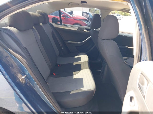 2017 Volkswagen Jetta 1.4t S მანქანა იყიდება აუქციონზე, vin: 3VW2B7AJ2HM327542, აუქციონის ნომერი: 45020163