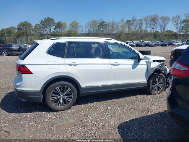 2018 Volkswagen Tiguan 2.0t Se/2.0t Sel მანქანა იყიდება აუქციონზე, vin: 3VV2B7AX3JM145878, აუქციონის ნომერი: 45020244